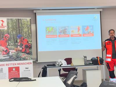vorstellung der rettungshundestaffel saalekreis